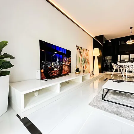 Daire Luxury Apartament Old Town Park City Poznan
